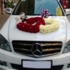 trang trí xe hoa màu trắng