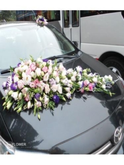 trang trí xe hoa cưới màu đen