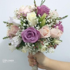 bó hoa cưới cầm tay