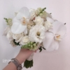 hoa cầm tay cô dâu