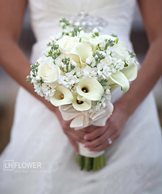  Hoa loa kèn ý nghĩa loài hoa tượng trưng cho lời chúc trăm năm hoa hợp   Y-nghia-hoa-loa-ken-trong-ngay-cuoi-1