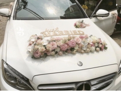 trang trí xe cưới