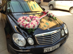 kết hoa xe cưới