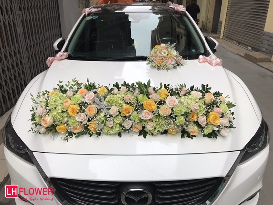 Phong cách trang trí xe cưới bằng hoa hồng   Trang-tri-xe-hoa-bang-hoa-hong-2